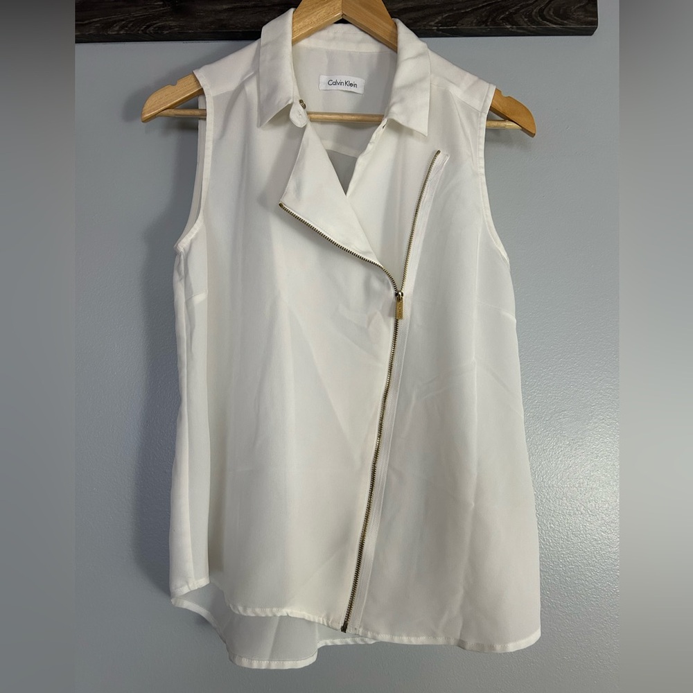 Calvin Klein White Tank Top Size Large 
Dressy Loose Style